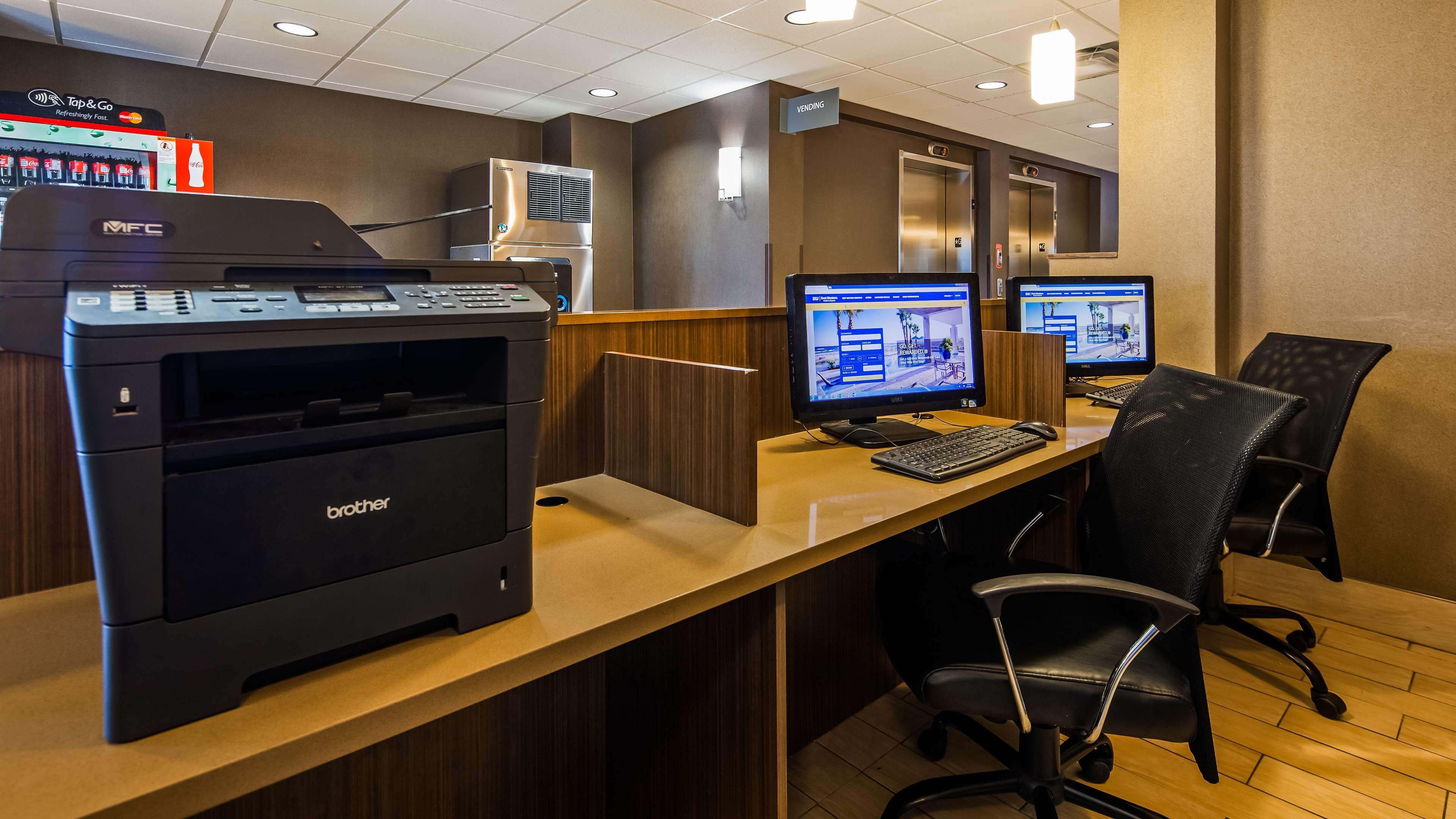 Best Western Plus Winnipeg West Headingley Εξωτερικό φωτογραφία